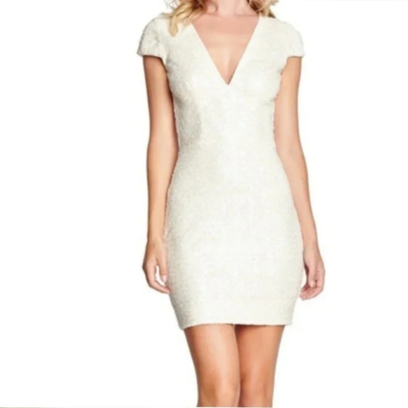 Dress the Population Dresses & Skirts - Dress the population Zoe dress